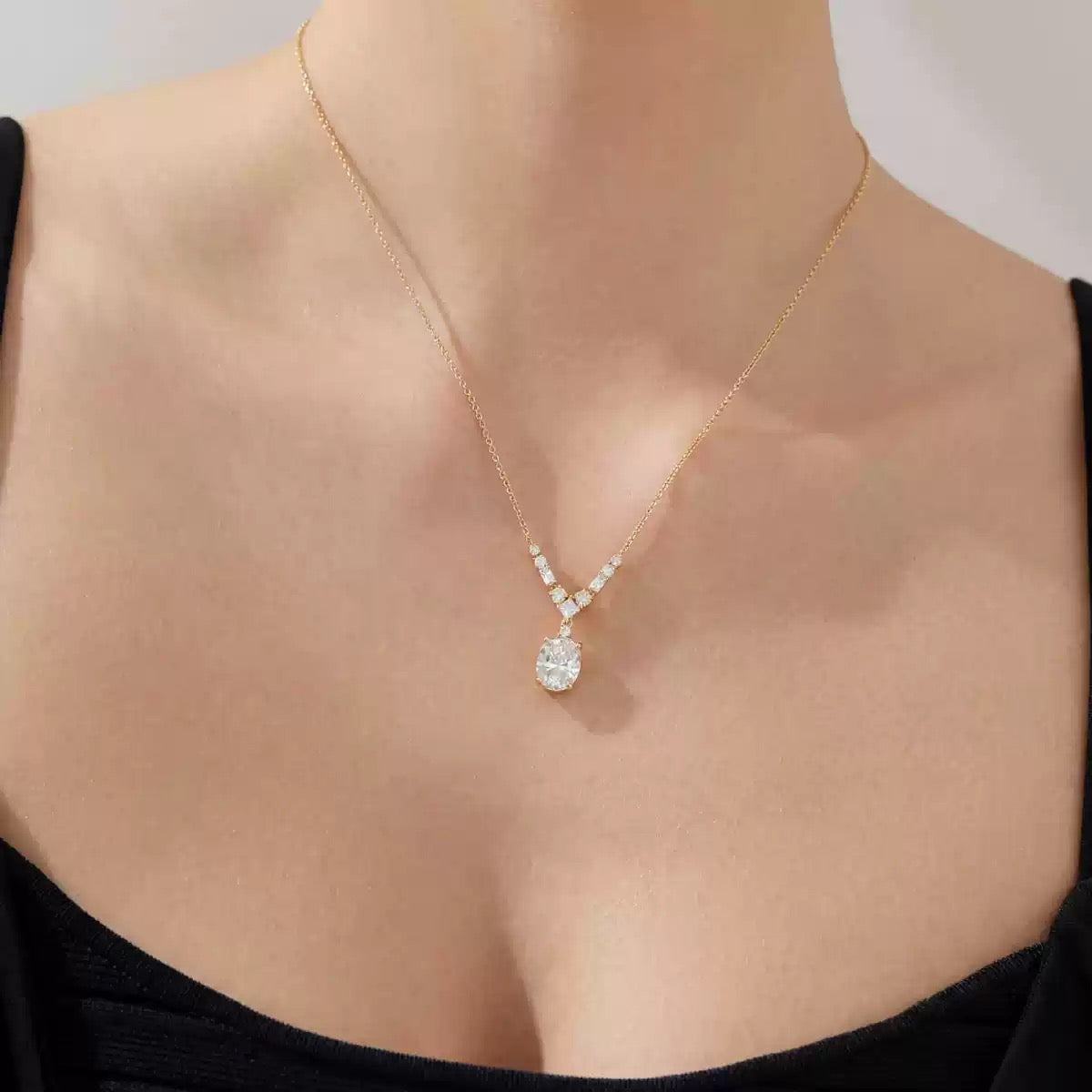 Trending Drop Diamond Pendant Collarbone Necklace, Versatile Holiday Gift