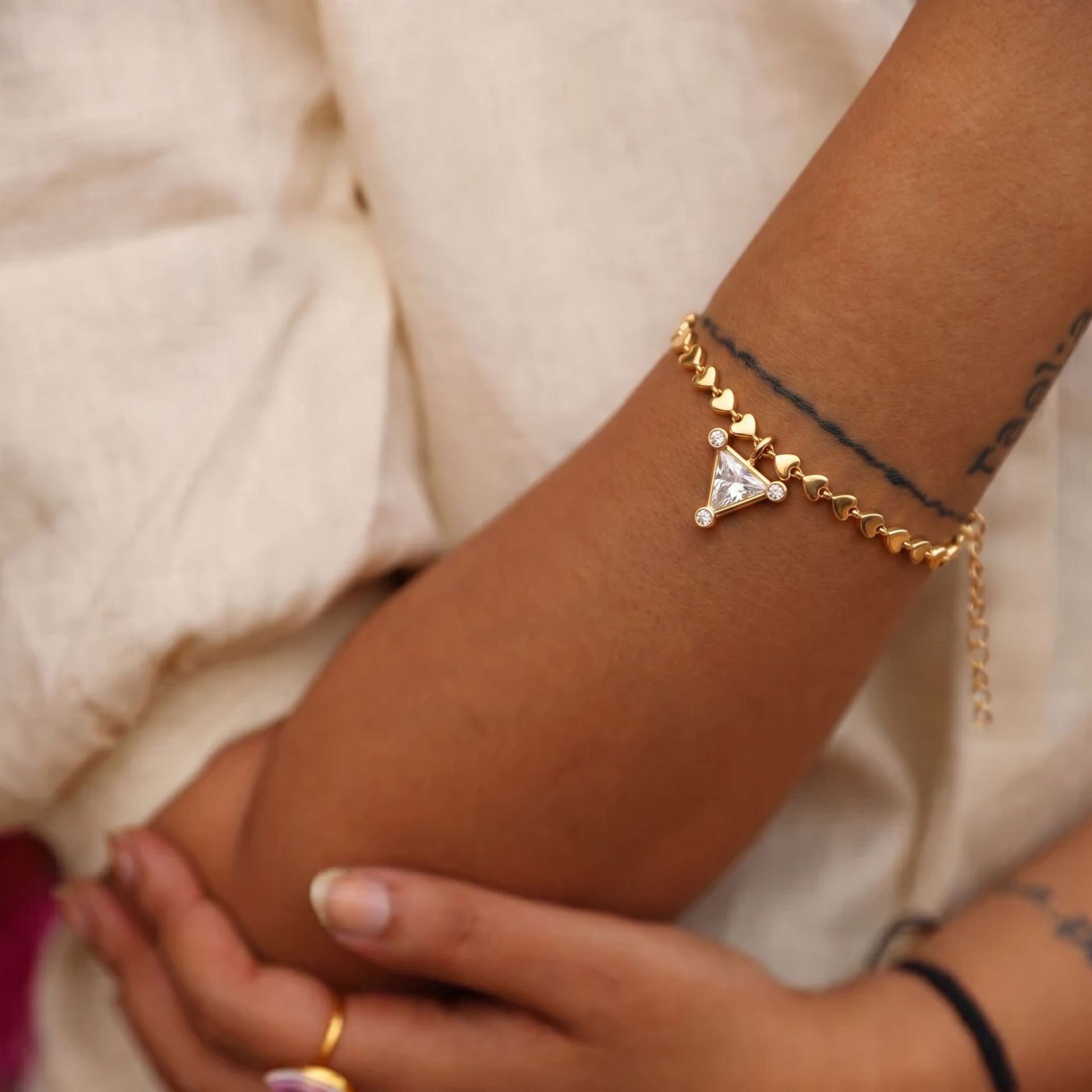 Luxury Gold-Plated Women’s Heart Chain Bracelet – Pink Jade Pearl, Double Snake Chain & Diamond Accents
