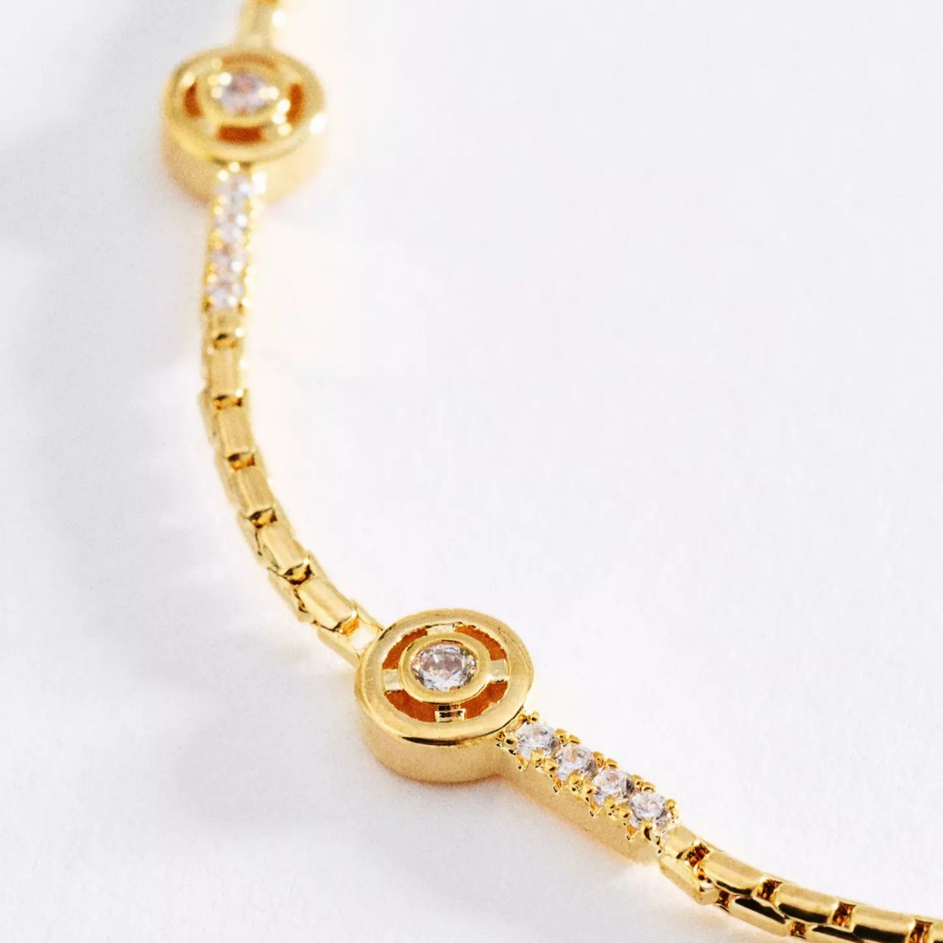 French Luxe Gold Crystal Pearl Zirconia Dainty Bracelet – Paperclip Chain | Tarnish-Resistant