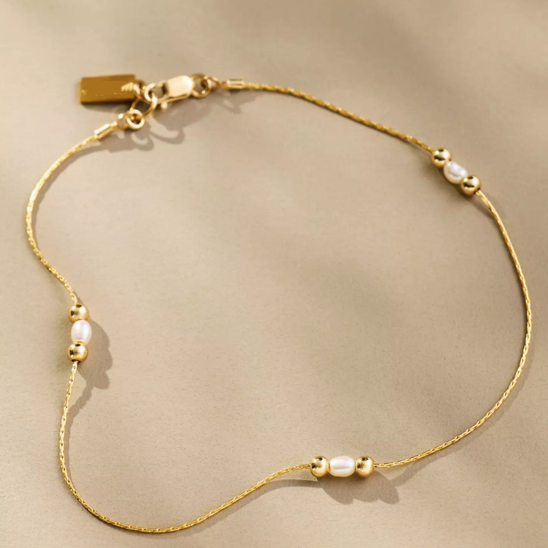 French Luxe Gold Crystal Pearl Zirconia Dainty Bracelet – Paperclip Chain | Tarnish-Resistant