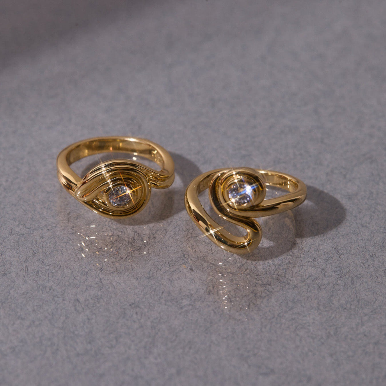 Titanium Steel 18K Gold-Plated Colour-Retaining Plain Band Ring – Round & Triangle Asymmetric Solid Open Design