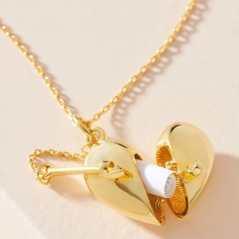 Valentine's Day Heart Locket Pendant Necklace – Openable Keepsake Peach Heart Collarbone Chain, Copper with Real Gold Plating