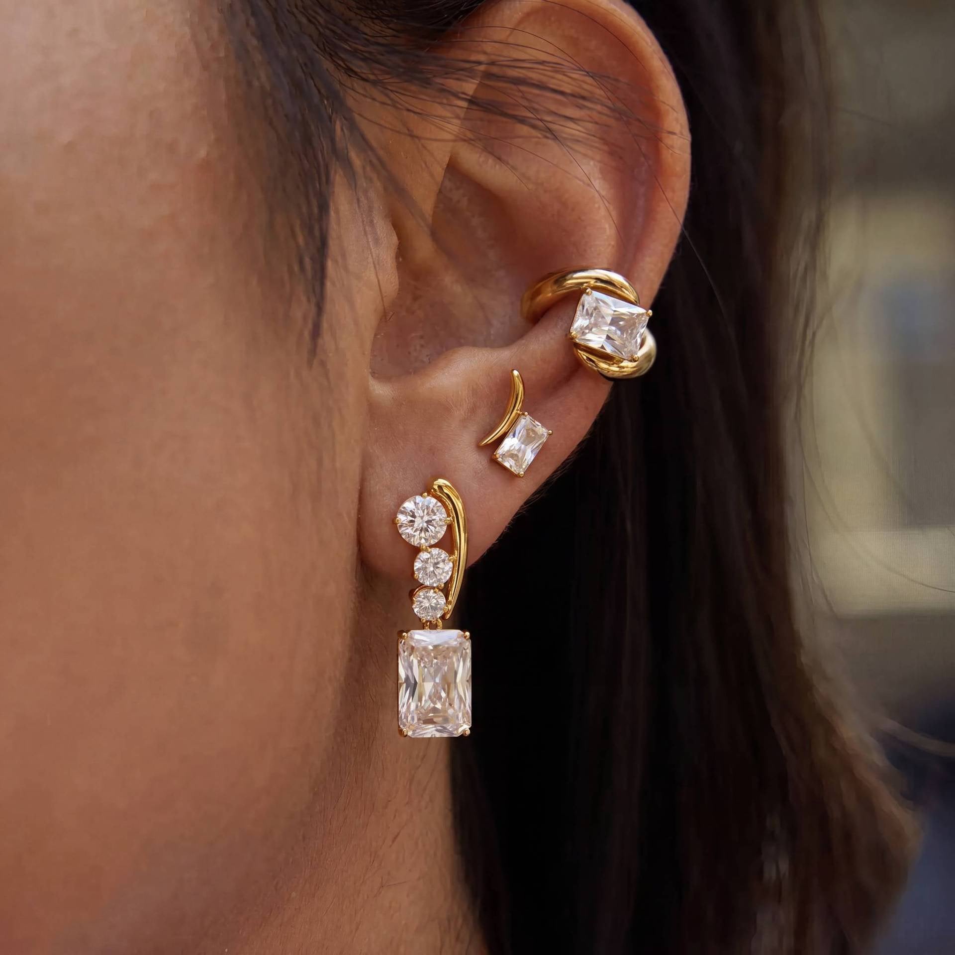 Vintage Wide-Band Zirconia Statement Earrings – Luxe, Versatile & Refined