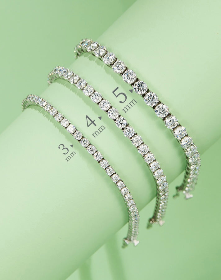 Classic Four-Prong D VVS Moissanite Tennis Bracelet (S925 Silver)
