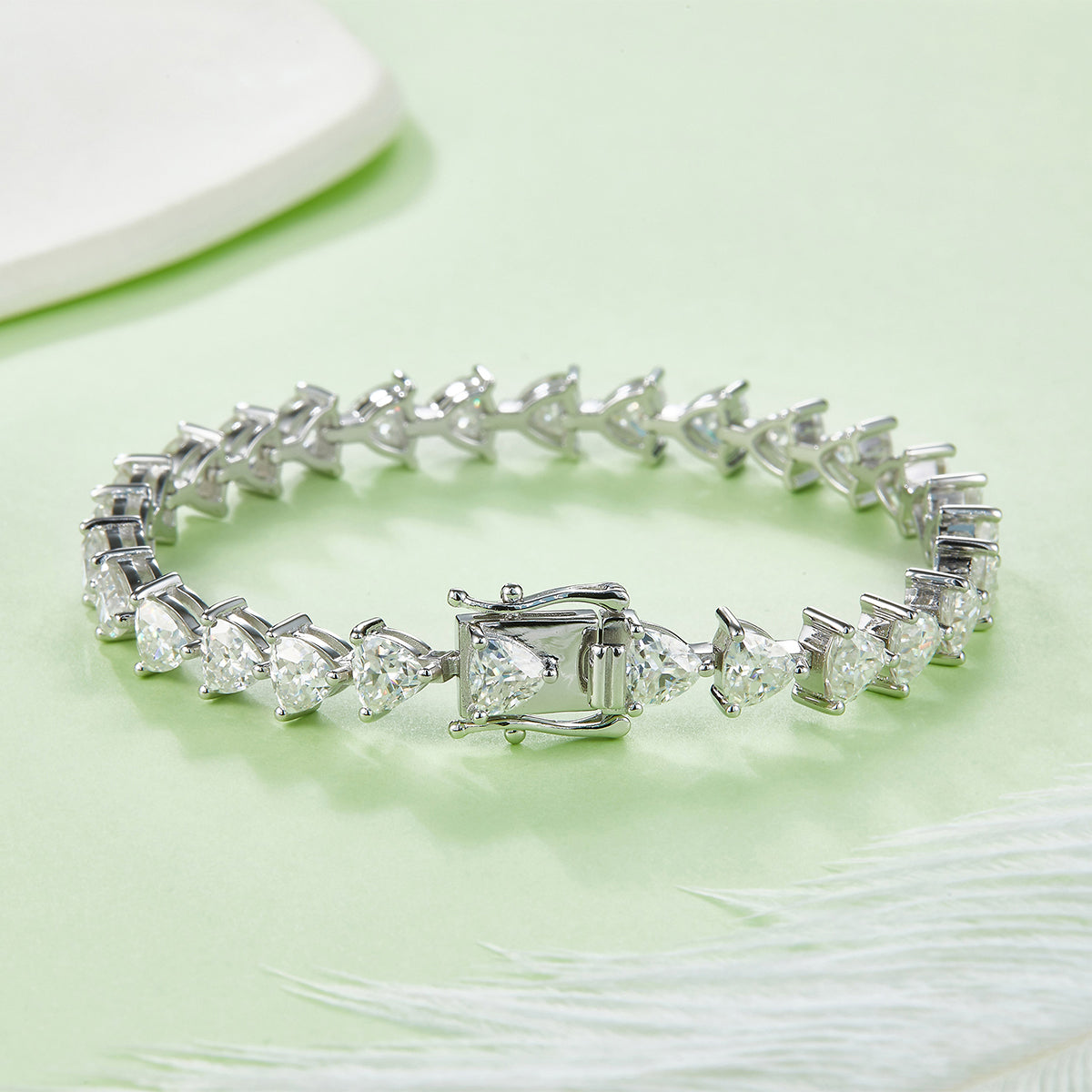 Triangle-Cut D VVS Moissanite Tennis Bracelet — 0.5ct Stones (S925 Silver)