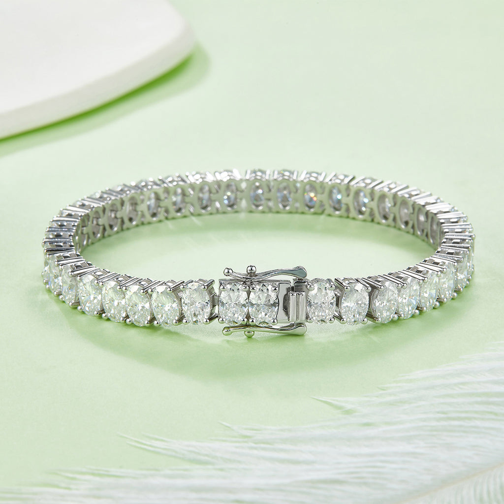 Oval-Cut D VVS Moissanite Tennis Bracelet — 0.5ct Stones (S925 Silver)