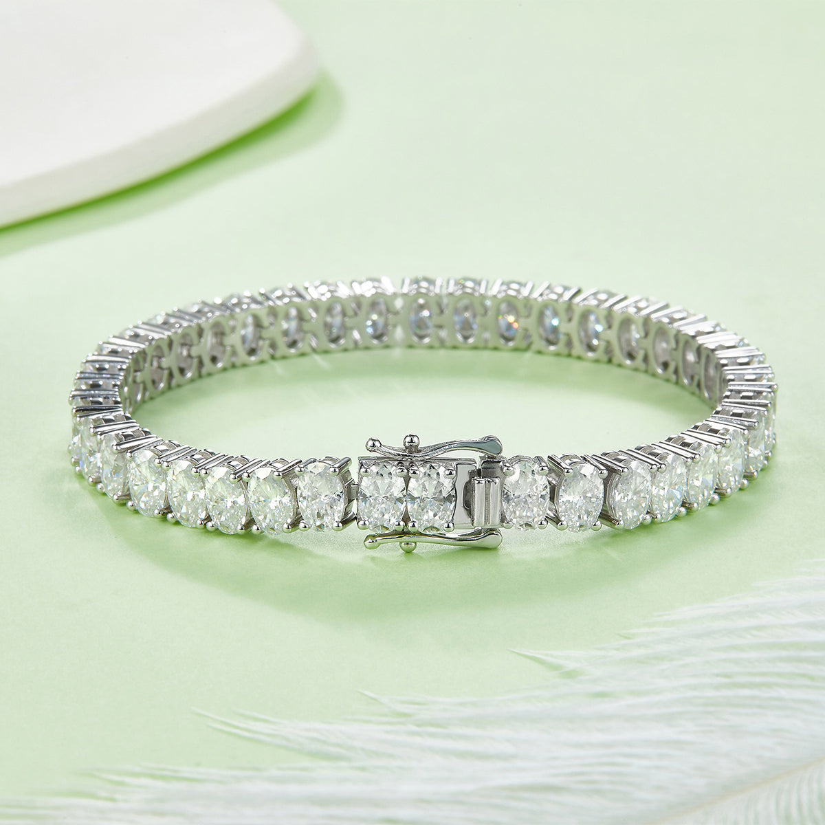 Oval-Cut D VVS Moissanite Tennis Bracelet — 0.5ct Stones (S925 Silver)