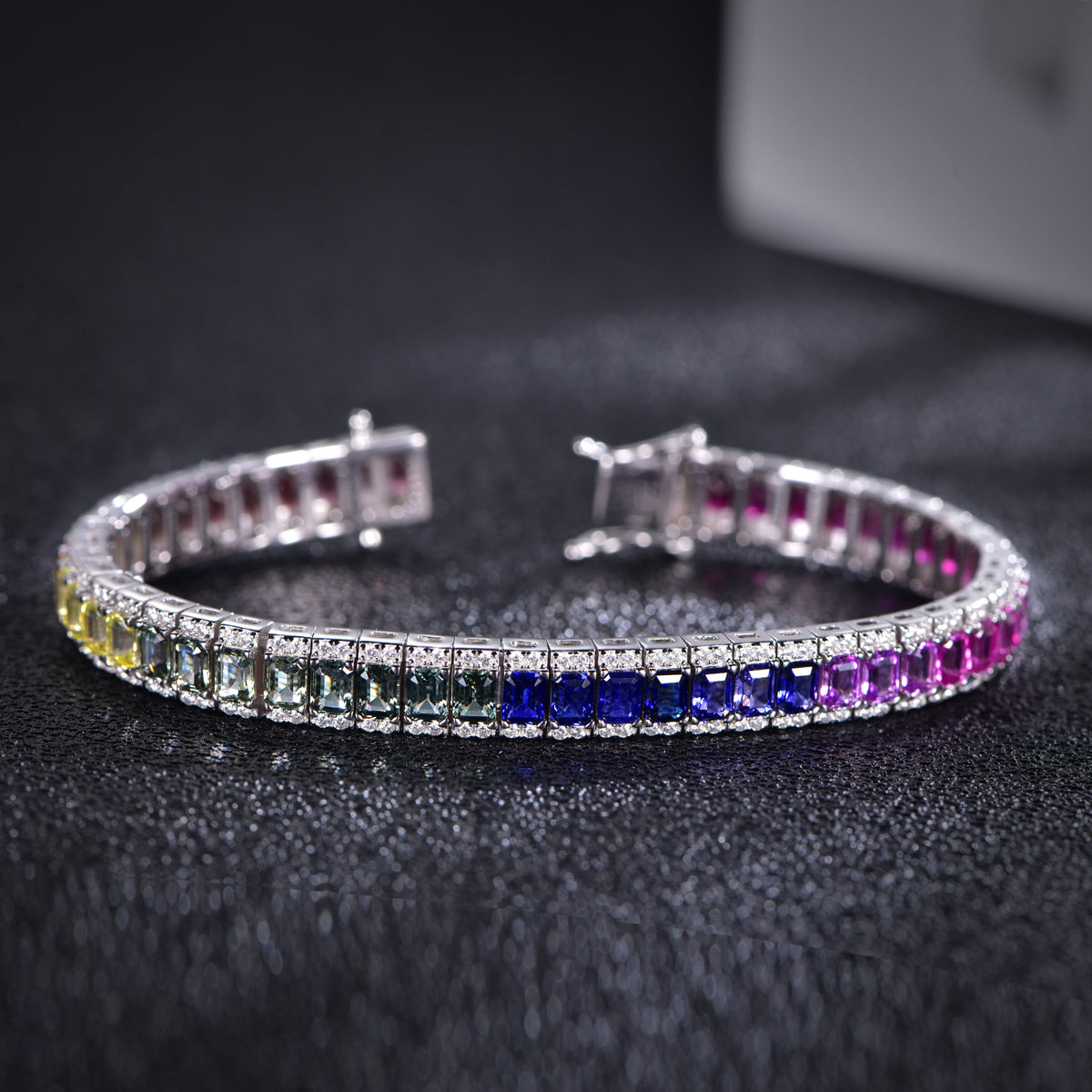 18K White Gold Emerald-Cut Coloured Gemstone Moissanite Bracelet 4×3mm / Stone