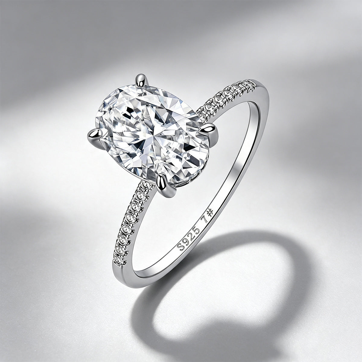 18K White Gold Oval Moissanite Pigeon Egg Ring