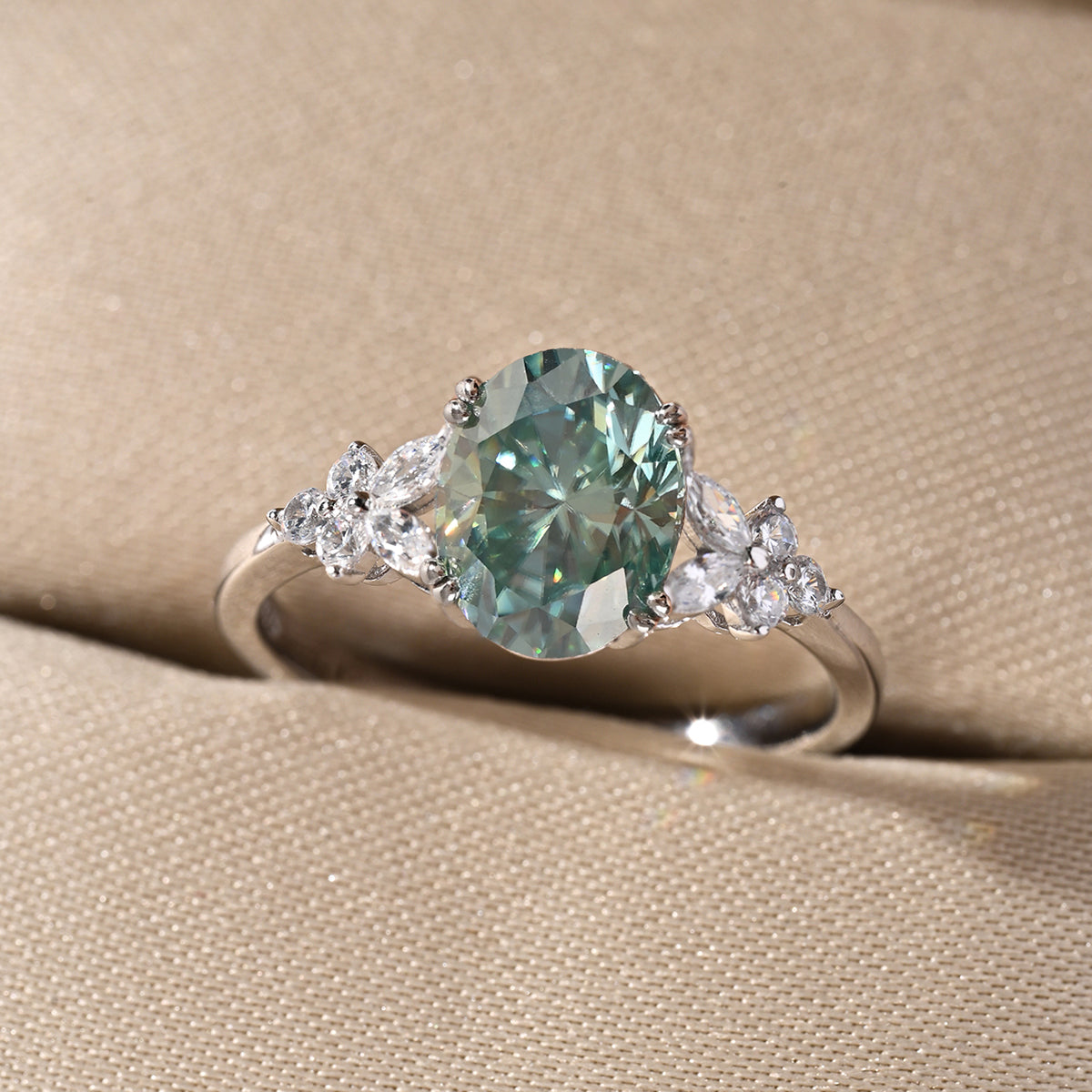 18K White Gold Teal Oval Moissanite Ring 2.0ct | 9×7mm