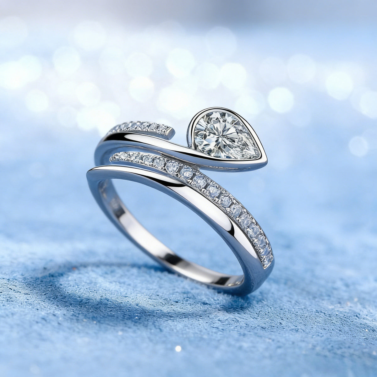 18K Gold Pear-Cut Moissanite Confession Ring 1.0ct