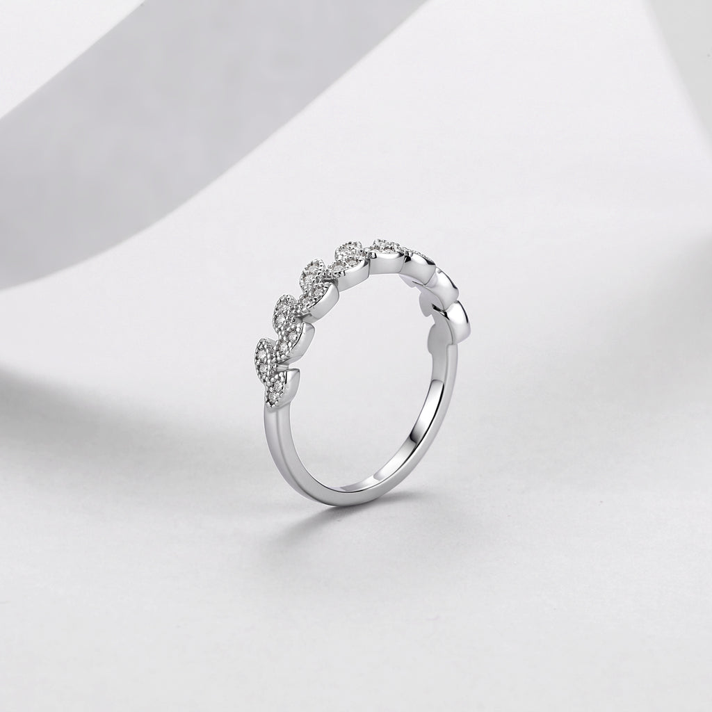 18K White Gold Vine Moissanite Ring 0.16ct