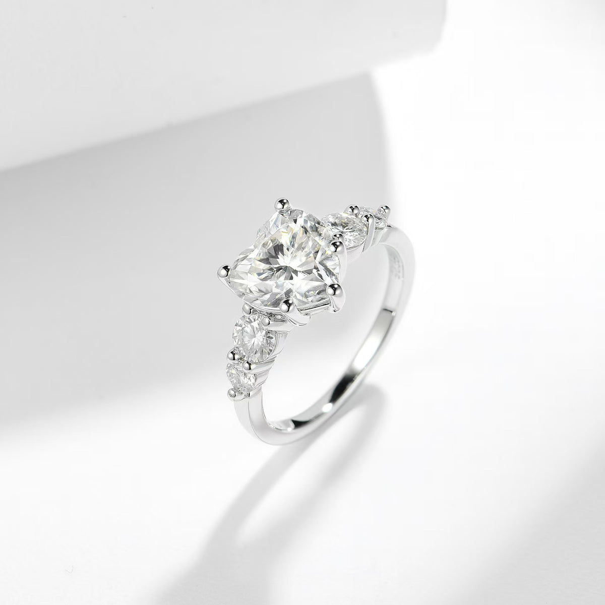 Wishful Star | 3ct Heart Moissanite Ring in 18K White Gold