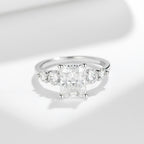 Fang Ying Yi Cai | 18K White Gold Radiant Cut Moissanite Ring | 3ct