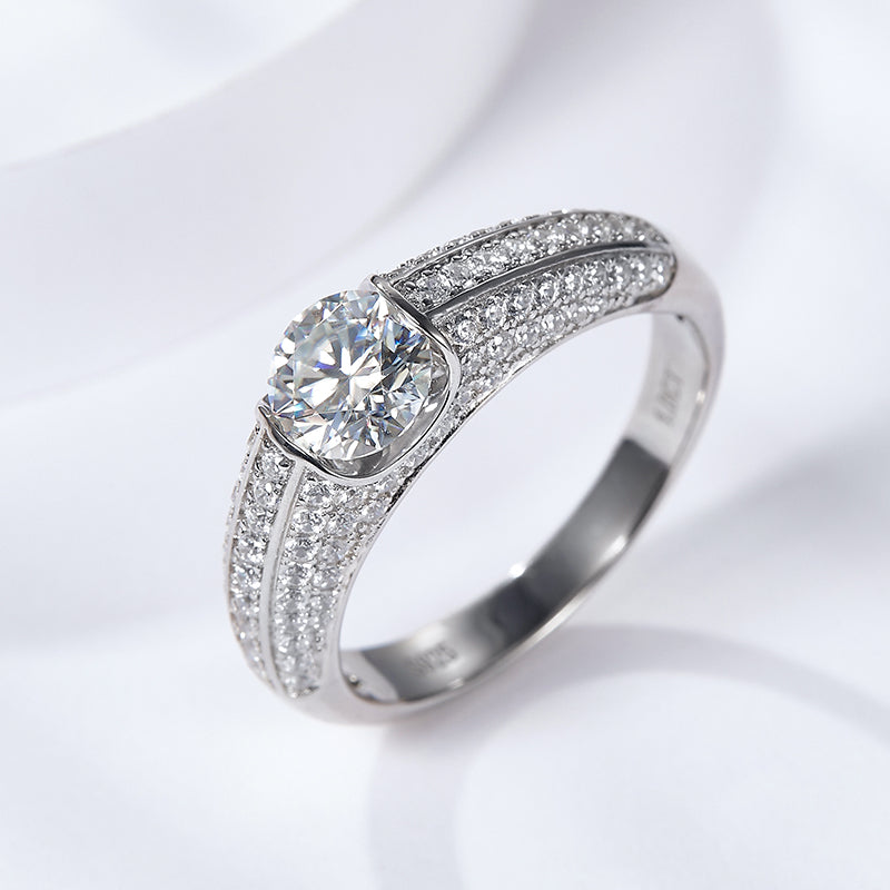 Yuan Bo | 18K White Gold Round Moissanite Ring | 1.0ct / 2.0ct