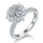 Luan Hua | 18K White Gold Round Moissanite Ring | 1ct D-Grade