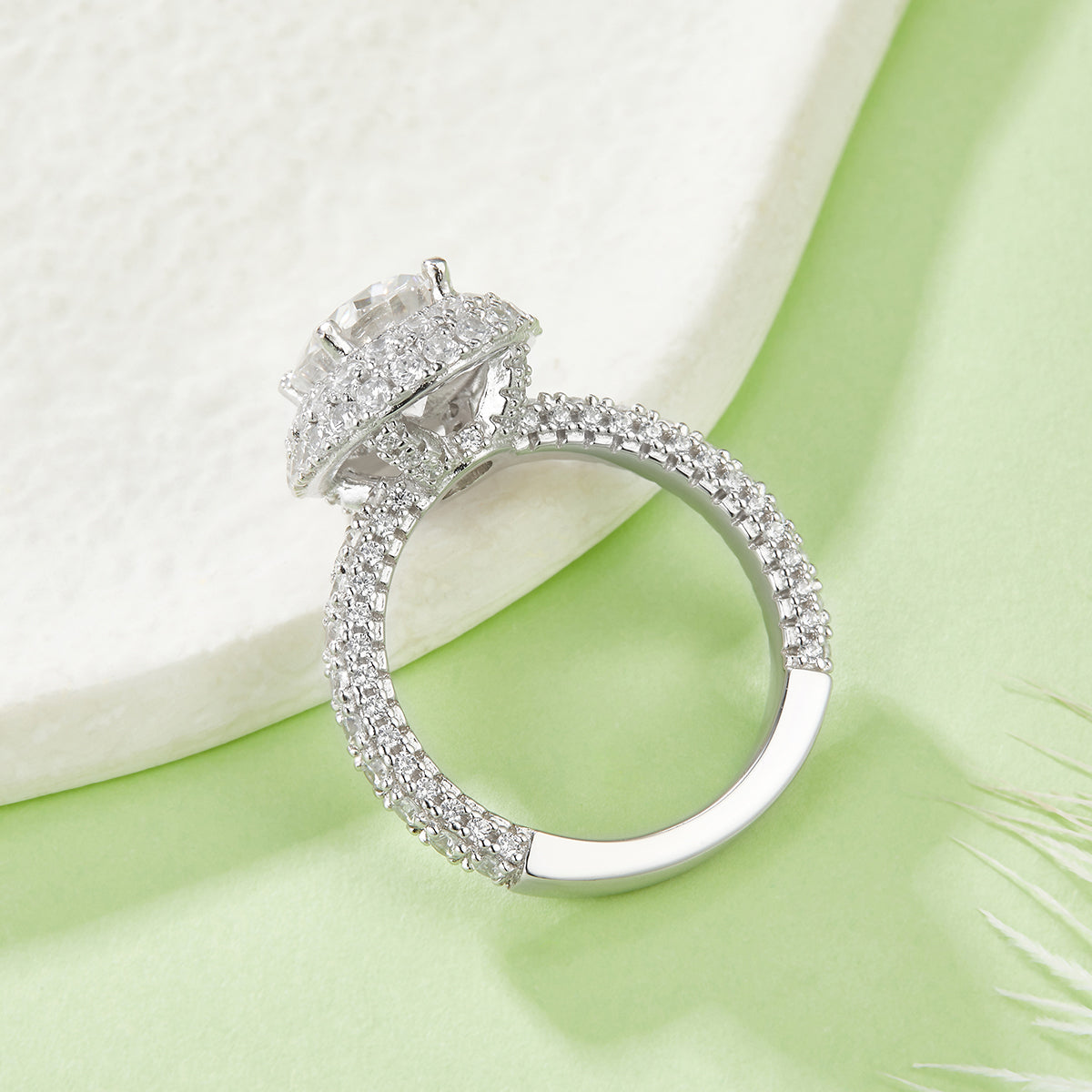 Sovereign | 18K White Gold Oval Moissanite Ring | 2.0ct 7×9mm