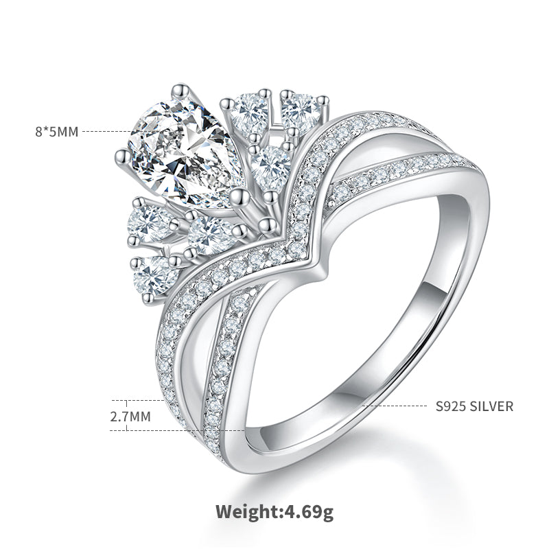 V Qian Jin | 18K White Gold Pear Cut Coloured Moissanite Ring | 1ct D-Grade