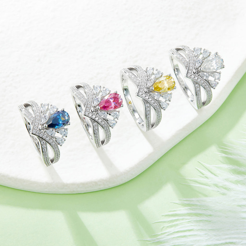 V Qian Jin | 18K White Gold Pear Cut Coloured Moissanite Ring | 1ct D-Grade