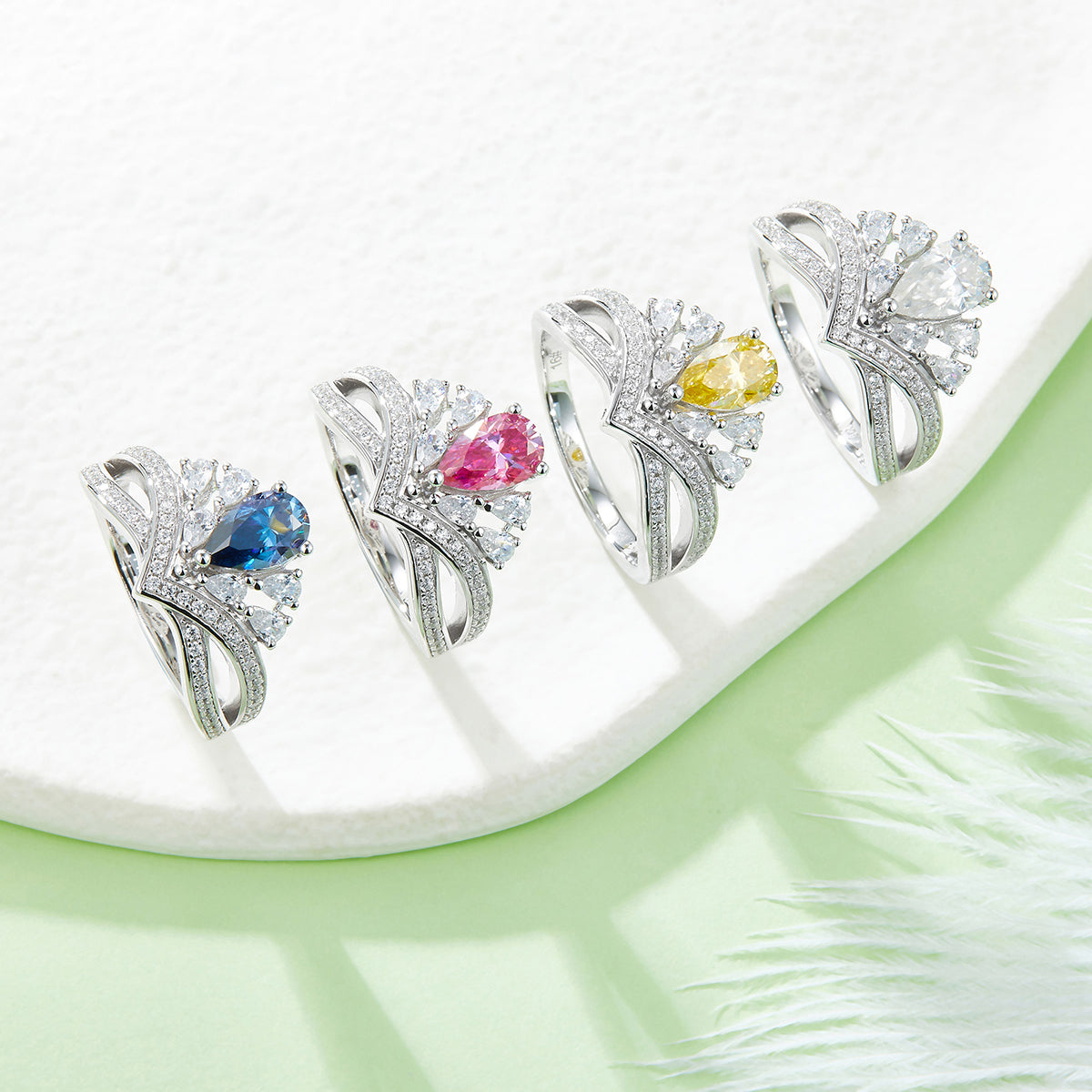 V Qian Jin | 18K White Gold Pear Cut Coloured Moissanite Ring | 1ct D-Grade