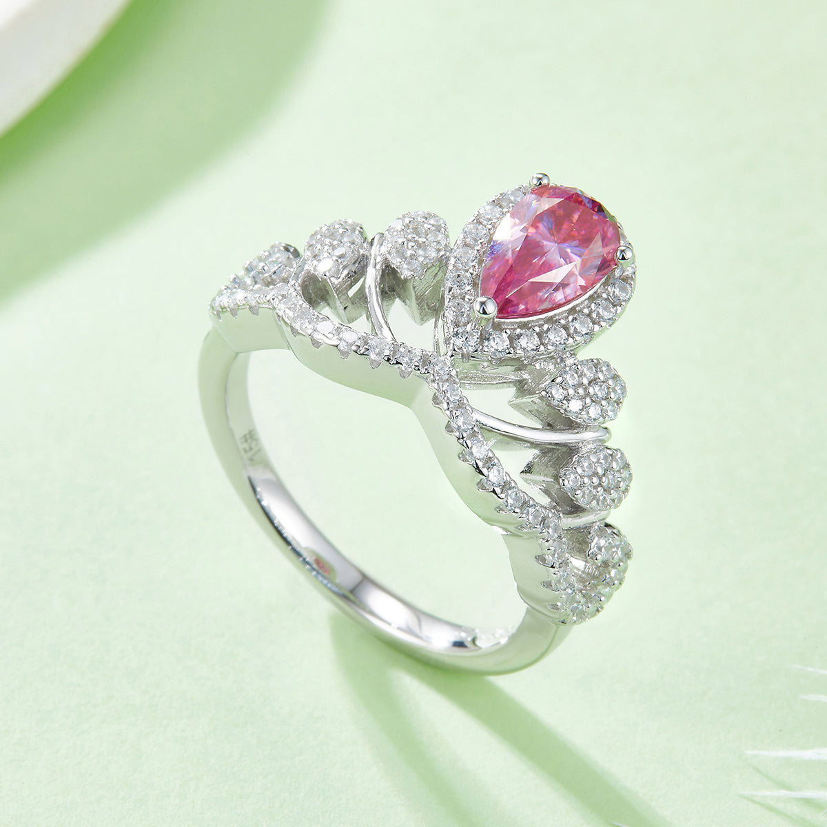 V Crown | 18K White Gold Pear Cut Coloured Moissanite Ring | 1ct D-Grade