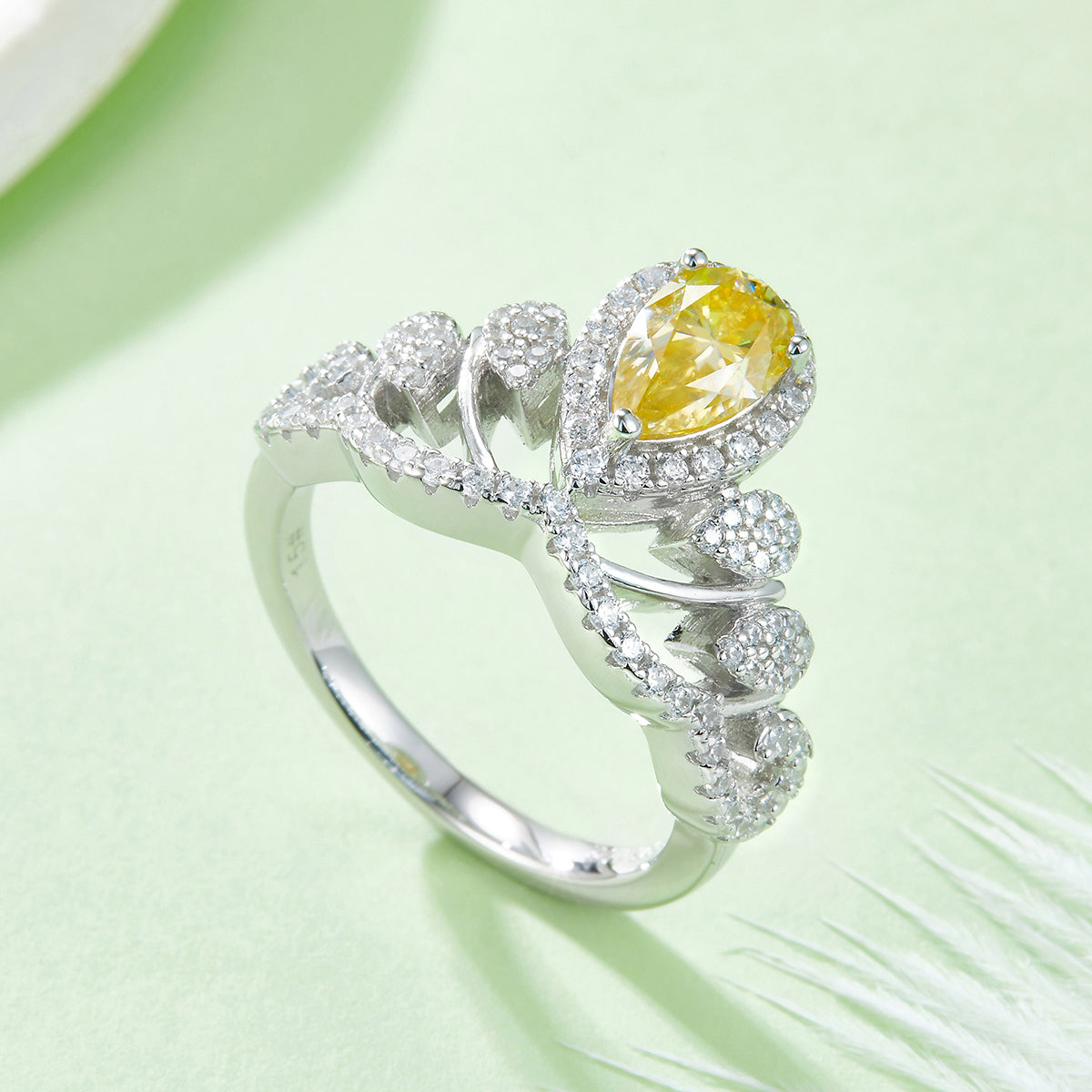 V Crown | 18K White Gold Pear Cut Coloured Moissanite Ring | 1ct D-Grade