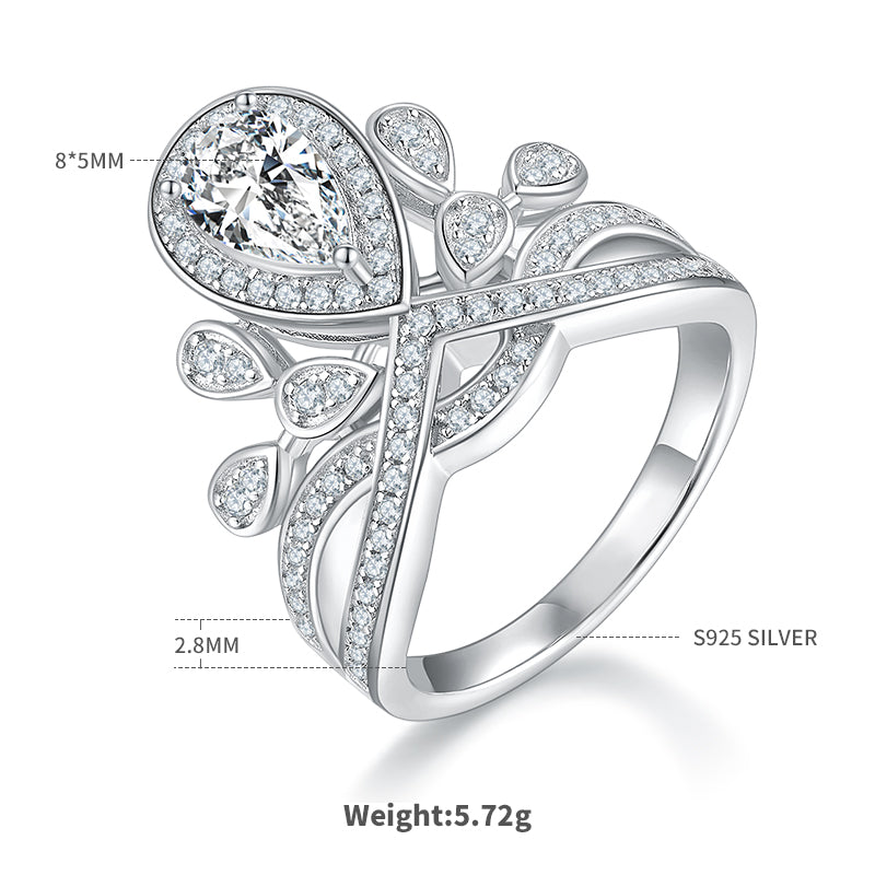 V Queen | 18K White Gold Pear Cut Coloured Moissanite Ring | 1.0ct D-Grade