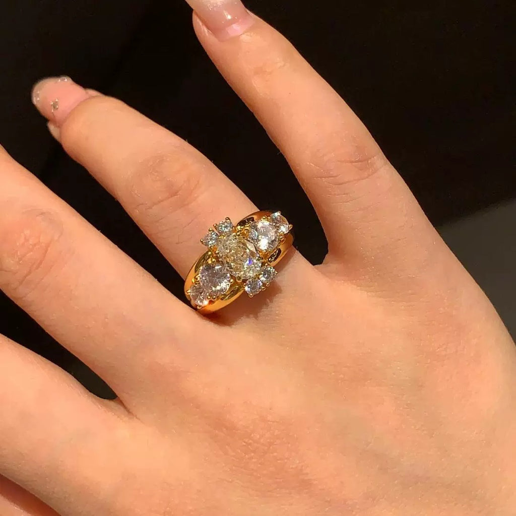 1ct Oval-Cut Moissanite Halo Ring in 18K Gold-Plated S925 Silver
