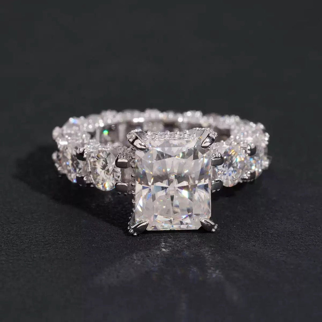Radiant-Cut Luxury Moissanite Ring - UMI