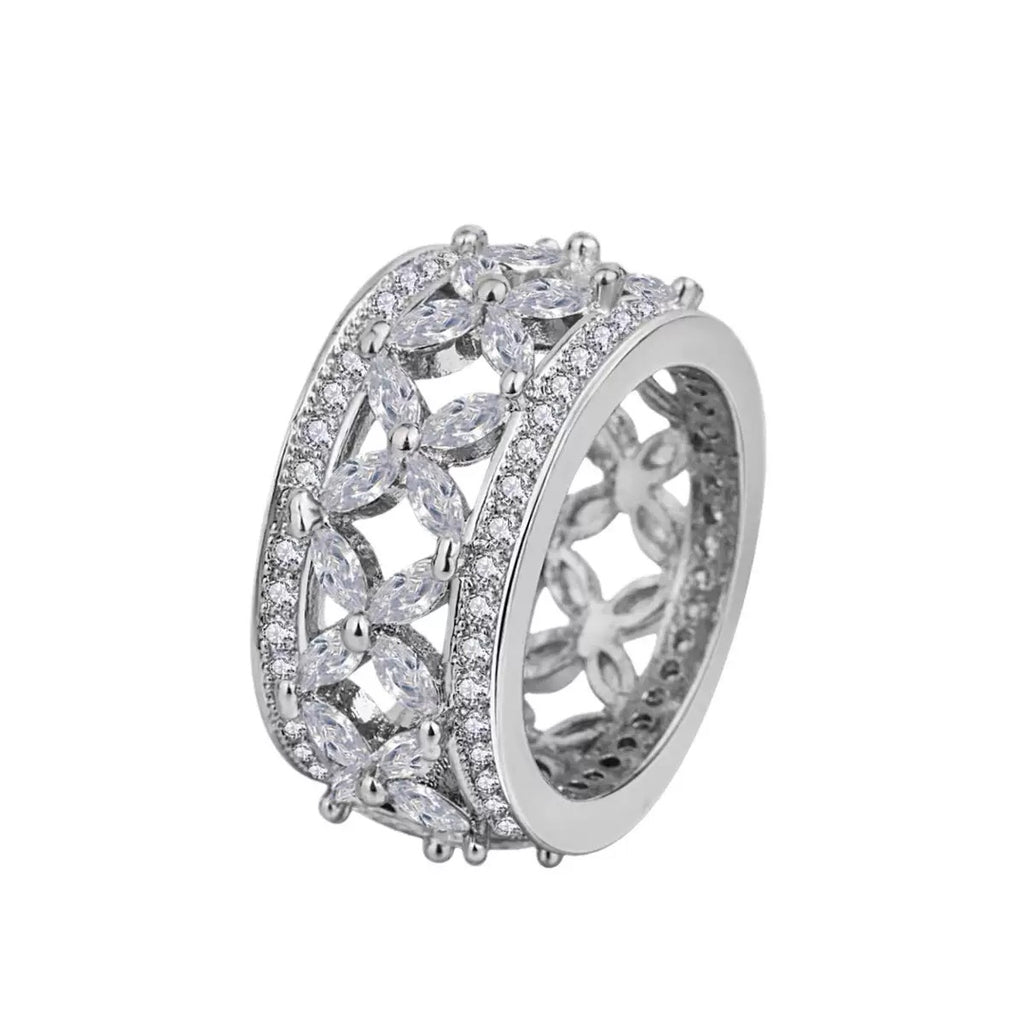 Distinctive & Versatile Openwork Four-Leaf Clover Moissanite Wide Band Ring - UMI