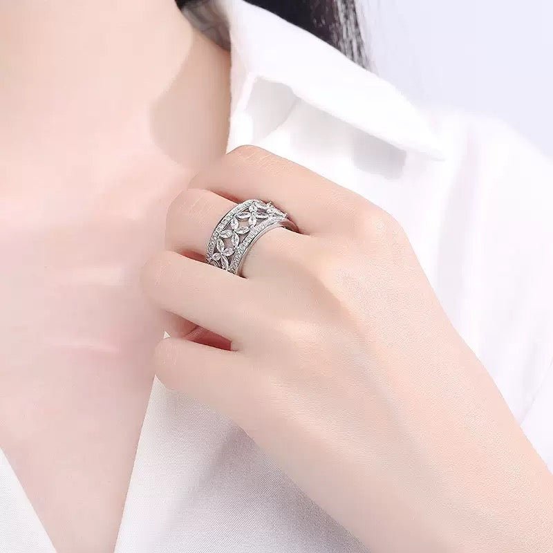 Distinctive & Versatile Openwork Four-Leaf Clover Moissanite Wide Band Ring - UMI