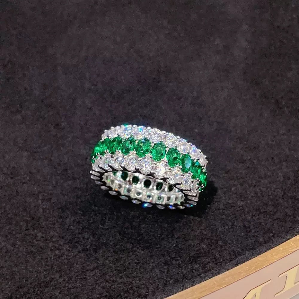 Emerald‑Green Moissanite Wide Statement Ring - UMI