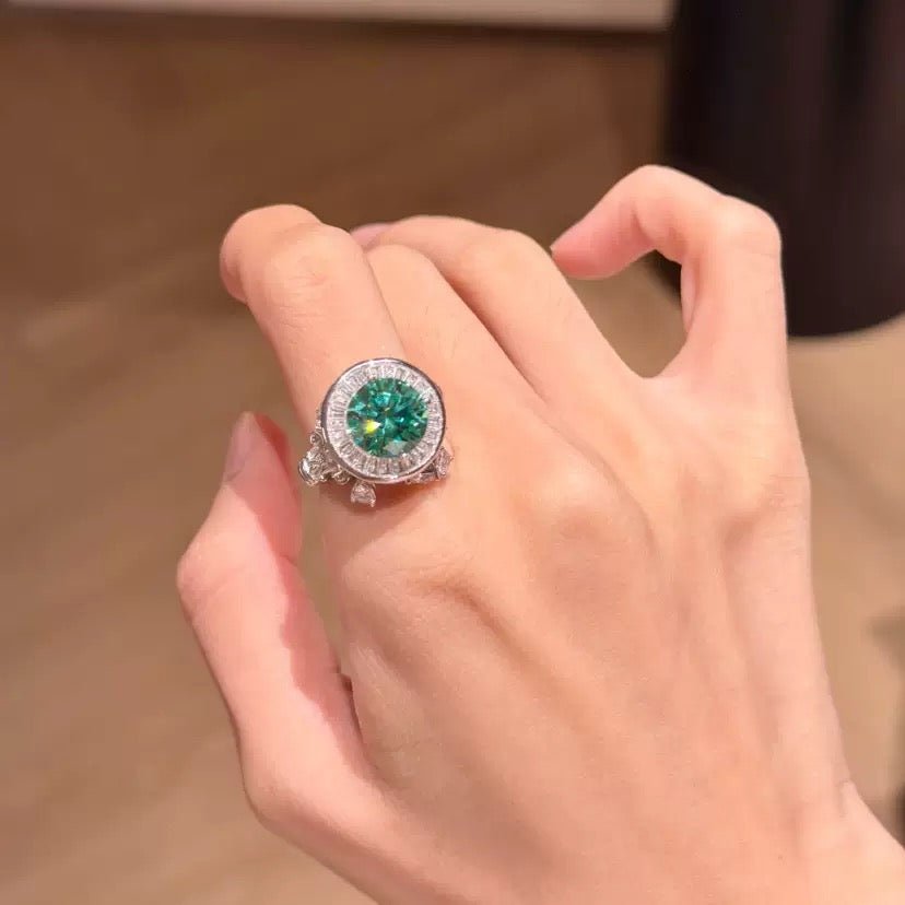 Emerald Green Moissanite Roman Fountain-Inspired Ring with Rotating Tassels & Iris Motif - UMI