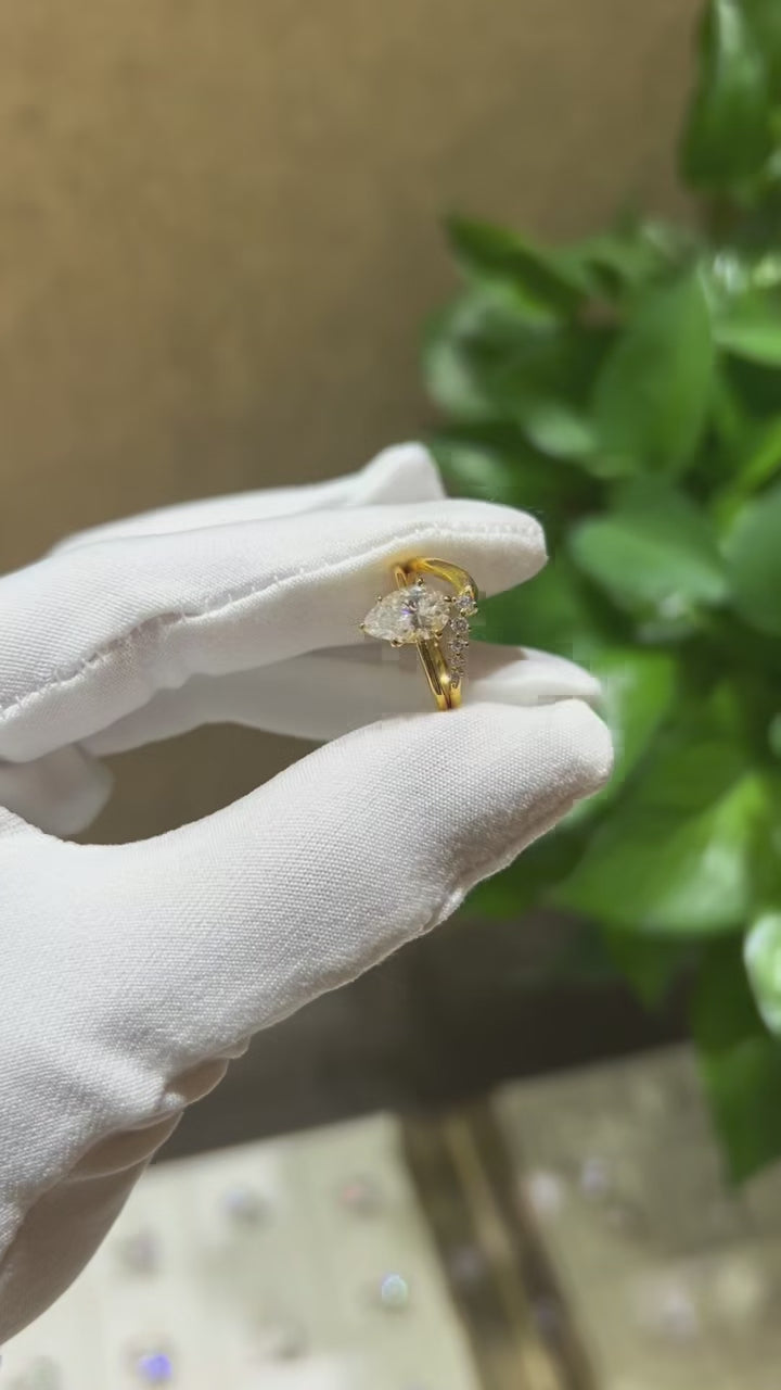 18K Yellow Gold Teardrop Moissanite Stacking Ring Set