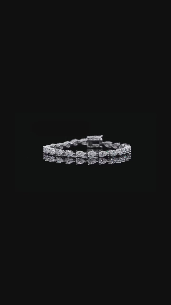 Pear-Cut D VVS Moissanite Tennis Bracelet — 0.5ct Stones (S925 Silver)