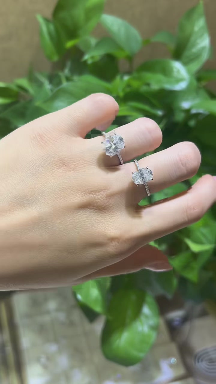 18K White Gold Oval Moissanite Pigeon Egg Ring