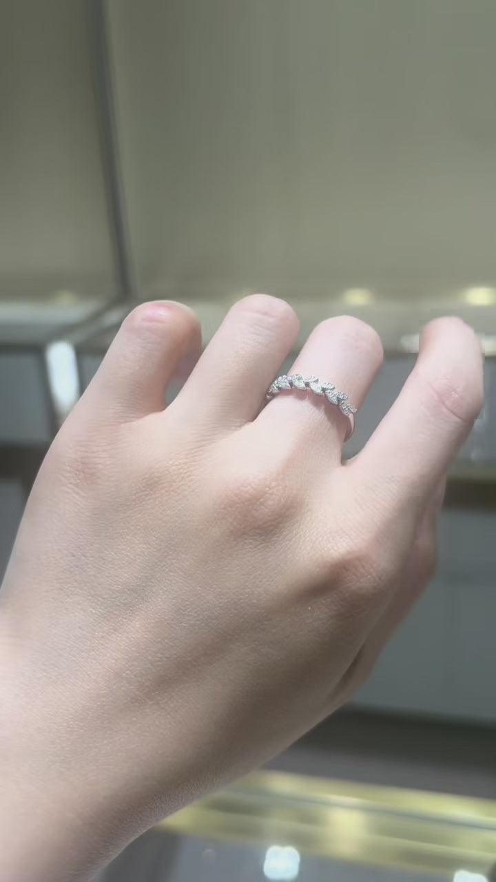18K White Gold Vine Moissanite Ring 0.16ct